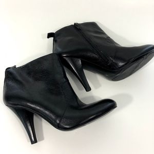 ⬇️$45Nine West Leather high heel booties black 7.5